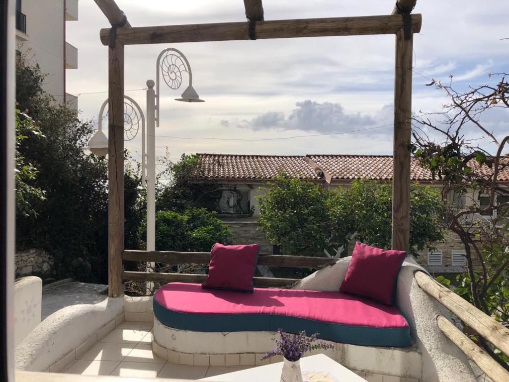 Vila 15 Bougainville Sarandë 外观 照片