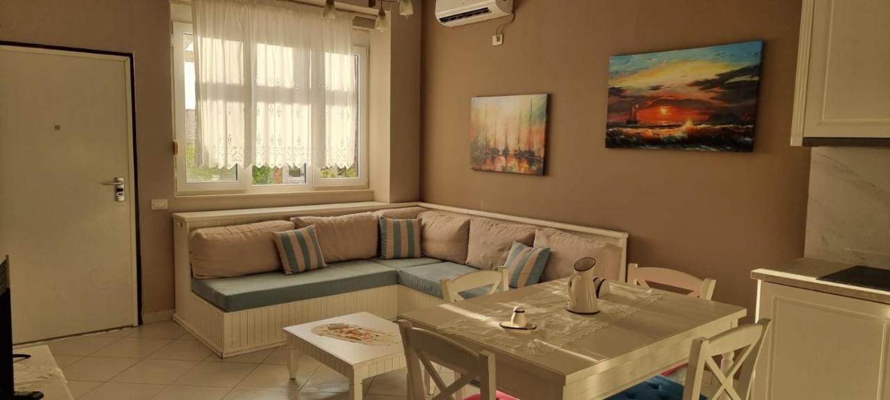 Vila 15 Bougainville Sarandë 外观 照片