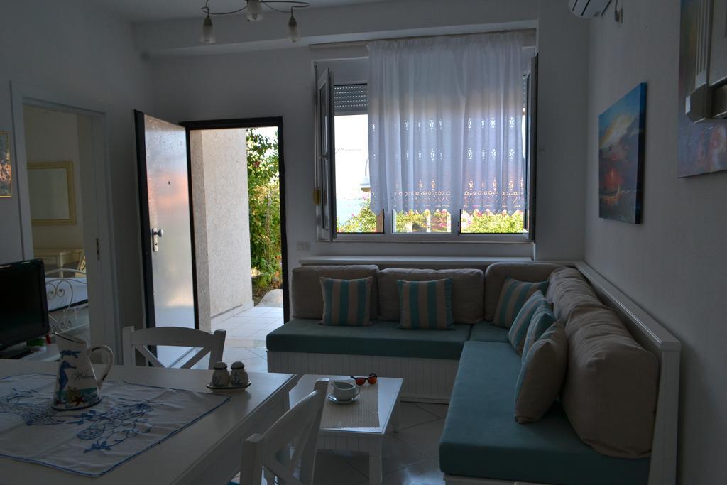 Vila 15 Bougainville Sarandë 外观 照片