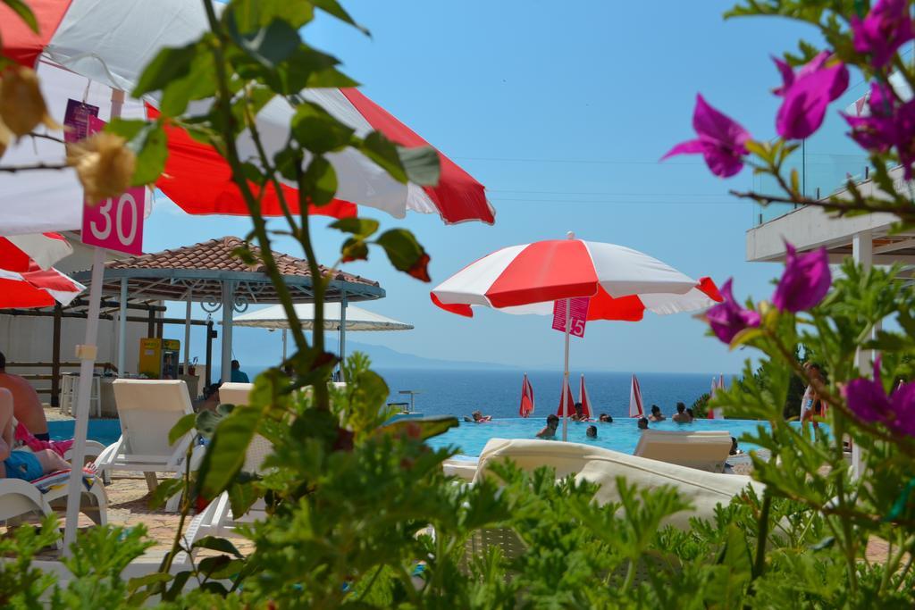 Vila 15 Bougainville Sarandë 外观 照片